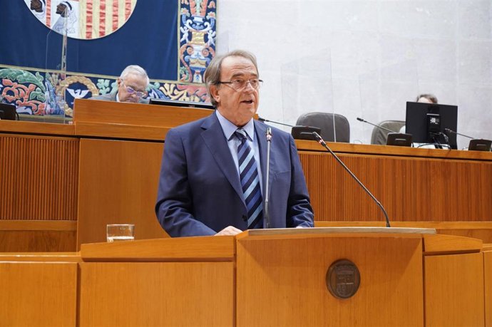 El consejero de Hacienda del Gobierno de Aragón, Carlos Pérez Anadón.