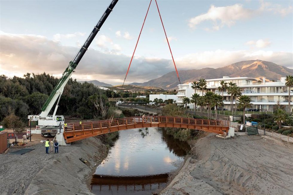 Puente sobre Arroyo Enmedio para ampliar el corredor litoral en zona oeste de Estepona