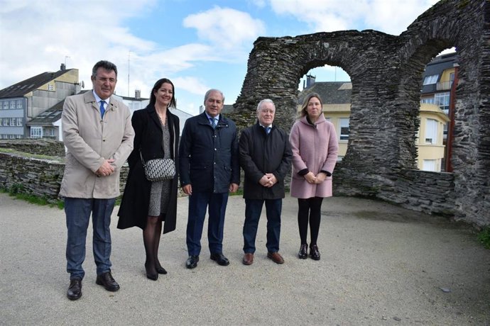 Los presidentes de las diputaciones de Girona y Huesca, Miquel Noguer  y Miguel Gracia, visitan a su homólogo de Lugo, José Tomé.