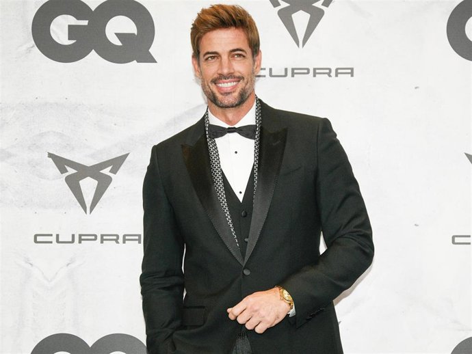William Levy, de lo más sonriente en los premios GQ a los Hombres del Año