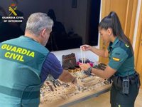 Cae una banda que robaba en casas de Finestrat y La Vila Joiosa con la ayuda de un gerente inmobiliario