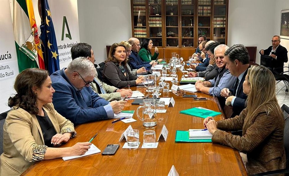 Sequía.- La Junta y el sector agrario "coinciden" en que urge aplicar la doble tarifa eléctrica para el regadío