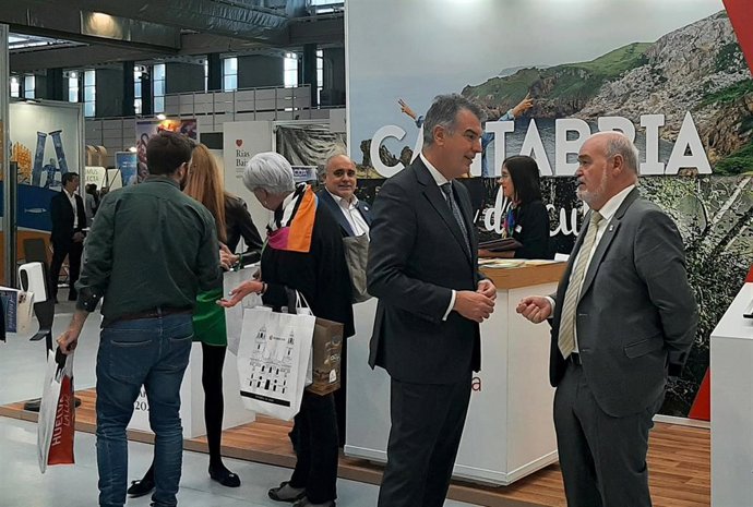 Estand de Cantabria en Intur.