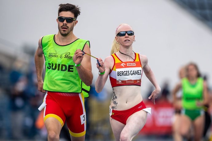 Melani Berges y Jaime del Ro durante el Europeo de Atletismo de 2021