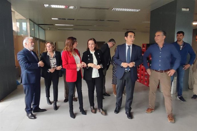 El consejero de Justicia, Administración Local y Función Pública, José Antonio Nieto, visita las obras que se realizan en lo que era la cafetería de la Ciudad de la Justicia de Málaga.