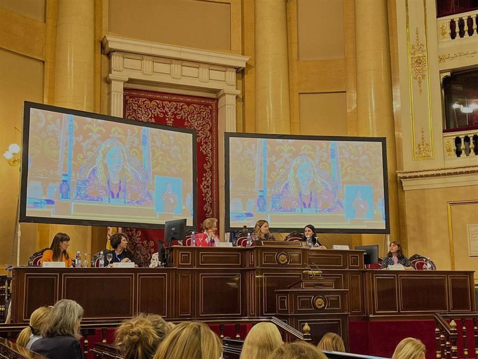 Isabel Caballero, de CERMI Mujeres, en el VIII Congreso del Observatorio de Violencia de Género del CGPJ