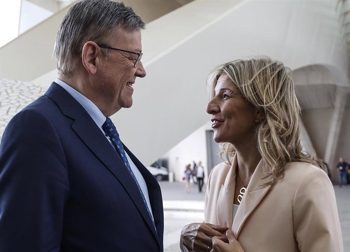 El presidente de la Generalitat Valenciana, Ximo Puig, y la vicepresidenta segunda y ministra de Trabajo y Economía Social, Yolanda Díaz.