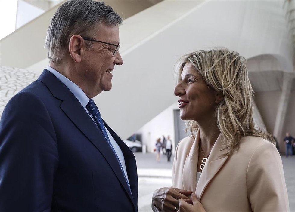 El presidente de la Generalitat Valenciana, Ximo Puig, y la vicepresidenta segunda y ministra de Trabajo y Economía Social, Yolanda Díaz.