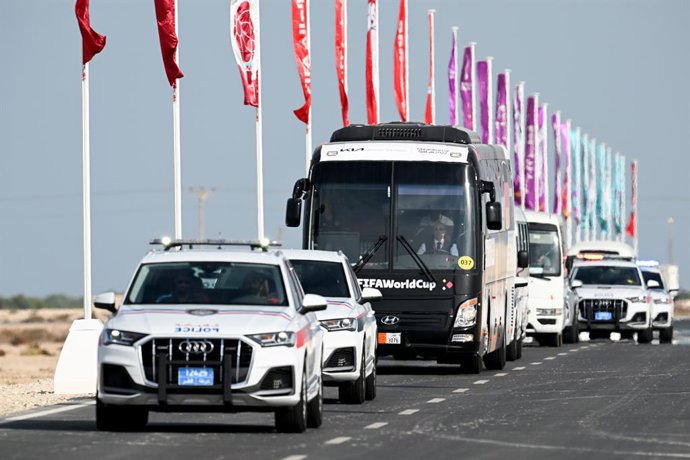 17 November 2022, Qatar, Madinat ash Shamal: The Germany team bus drives to the Zulal Wellness Resort after arrival in Qatar to take part in the FIFA World Cup 2022. Photo: Federico Gambarini/dpa