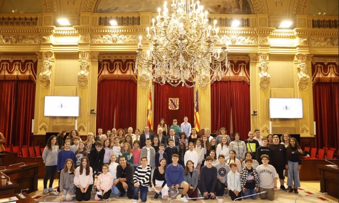 La Cámara autonómica acoge la celebración del undécimo Parlament infantil dedicado a la salud mental.