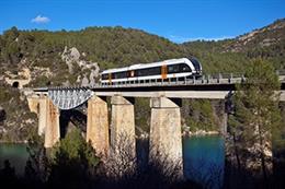 Archivo - Tren dels Llacs d'FGC