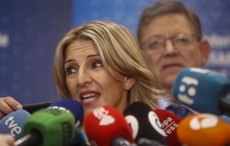 La vicepresidenta segunda y ministra de Trabajo y Economía Social, Yolanda Díaz, ofrece declaraciones a los medios durante la clausura del primer Foro Técnico Internacional de Altos Responsables de Inspecciones de Trabajo en el Palau de les Arts, a 18 d