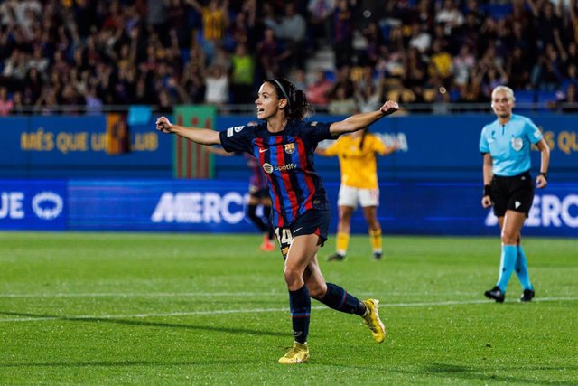 Aitana Bonmatí celebra un gol con el FC Barcelona