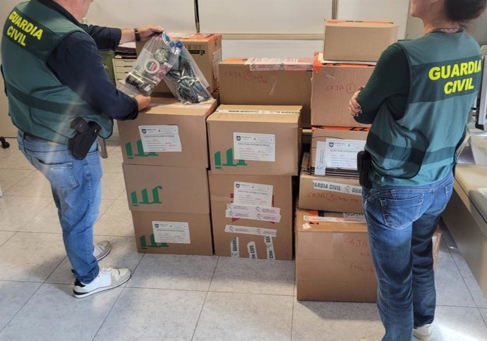 Guardia Civil investiga a 40 miembros de una red de suministros de cannabis en Mallorca