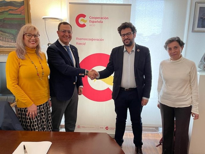 Encuentro entre la Junta y la Agencia Española de Cooperación Internacional para el Desarrollo