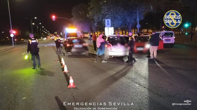 Colisión entre un vehículo particular y un VTC en la avenida Andalucía