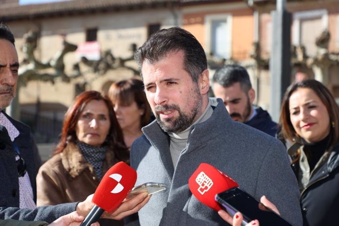 Luis Tudanca participa en la Escuela de Alcaldes del PSOE de Palencia