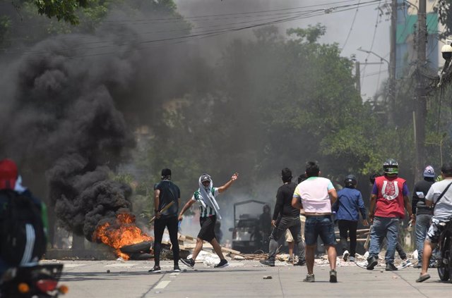 Disturbios durate el paro "cívico" en Santa Cruz, Bolivia