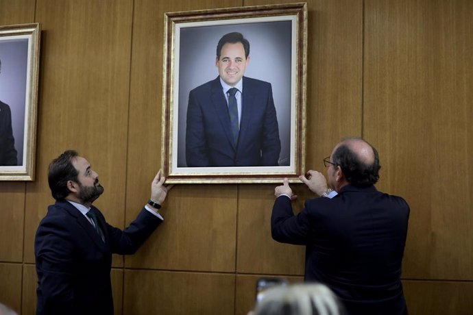 El presidente del PP Paco Núñez en el homenaje de Almansa a su etapa como alcalde