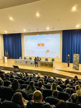 Charla de Oracle4Girls en Málaga