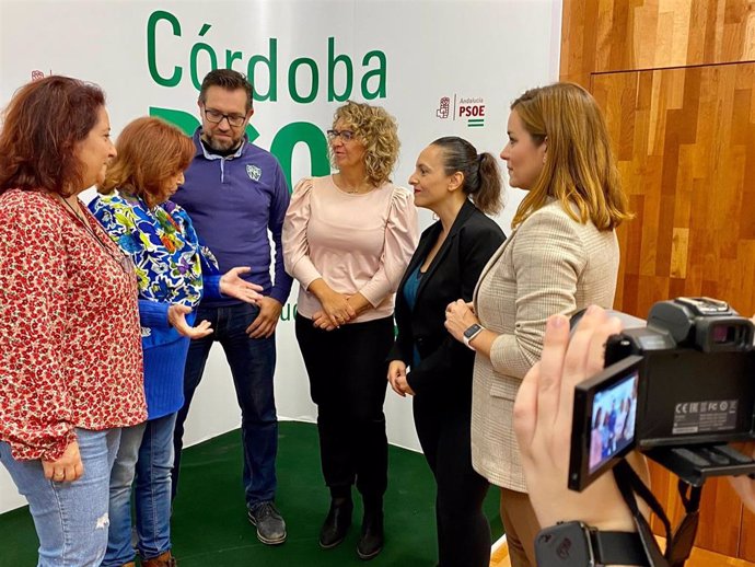 Encuentro-coloquio del PSOE de Córdoba por el 25N