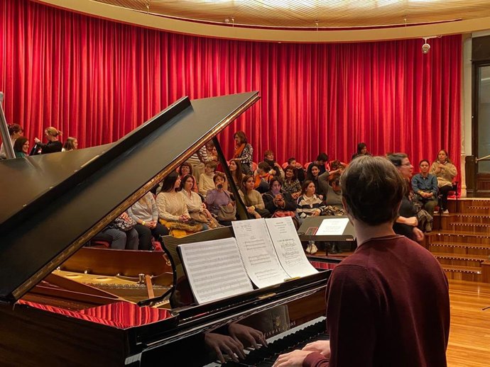 Un dels tallers amb públic programat a la jornada de portes obertes del Palau de la Música Catalana