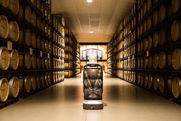 Nace Humi, el robot riojano que acelerará la automatización del sector servicios