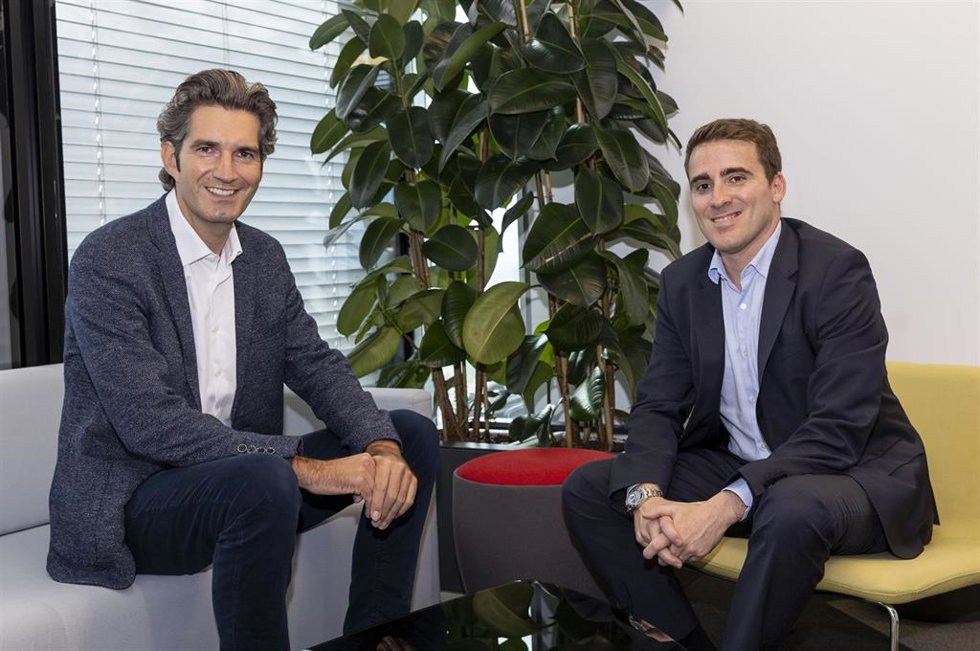 Archivo - Cepsa se alía con Amazon Business para impulsar su nueva tienda en internet