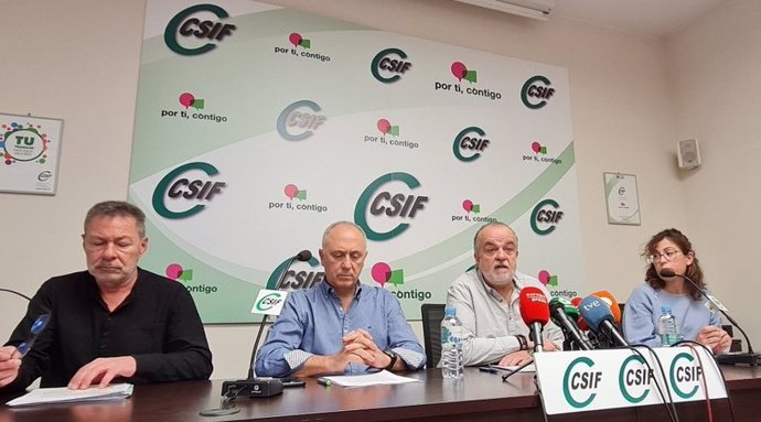 El presidente del sector de Sanidad de CSIF, Fernando Hontangas, en rueda de prensa para pedir un Pacto de Estado ante la "grave situación de emergencia nacional" de la sanidad pública. En Madrid (España), a 21 de noviembre de 2022.