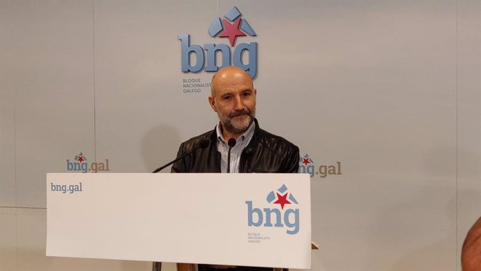 El diputado do BNG en el Congreso, Néstor Rego, este miércoles durante la rueda de prensa