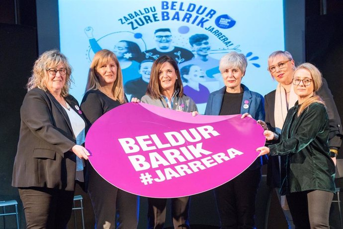 Presentacion en Sestao (Bizkaia) del concurso Berldur Barik de trabajos audiovisuales contra la violencia machista