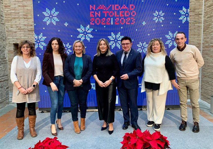 La alcaldesa, Milagros Tolón, presenta el programa de Navidad de Toledo.