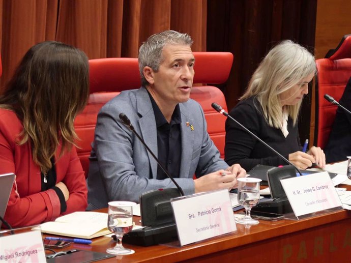 El conseller Josep Gonzlez-Cambray en comparecencia en el Parlament a 21 de noviembre de 2022