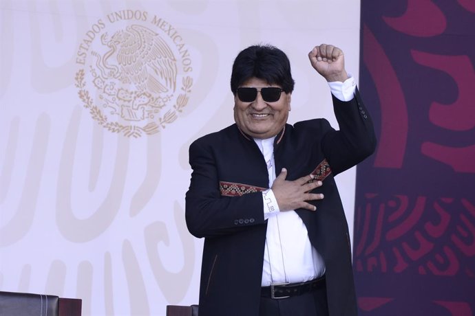 Archivo - 15 September 2022, Mexico, Mexico City: Former President of Bolivia Evo Morales attends the ceremony of the civic-military parade as part of the commemoration of the 212th Anniversary of the beginning of Mexico's Independence in the downtown. 