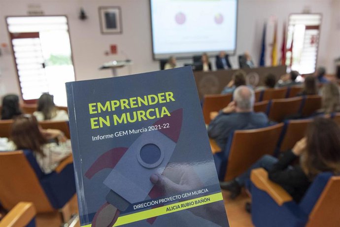 Presentación del informe GEM 2021 (Global Entrepreneurship Monitor), que lleva por título 'Emprender en la Región de Murcia'