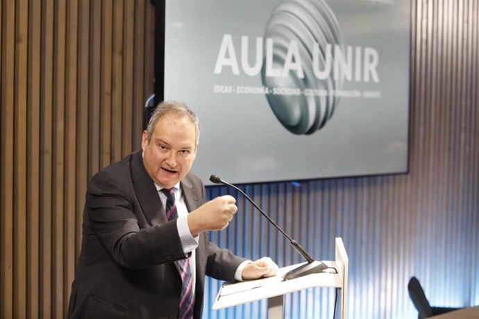 El presidente de Hispasat, Jordi Hereu, en su intervención en el AULA UNIR