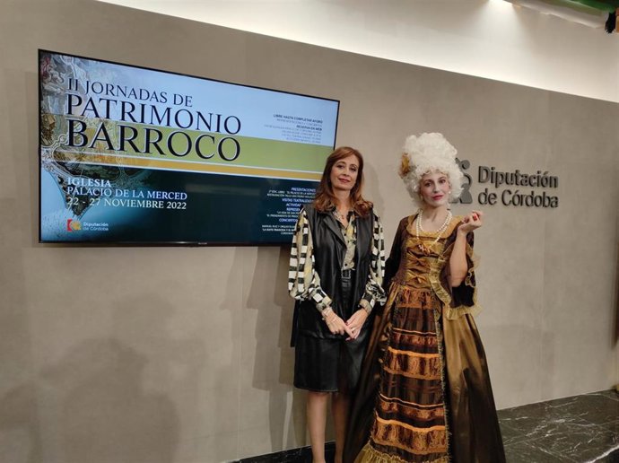 La vicepresidenta segunda y delegada de Gobierno Interior de la Diputación de Córdoba, Felisa Cañete (izda.), en la presentación de las Jornadas de Patrimonio Barroco.