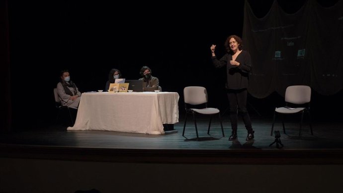 Berrobambán lleva 'Facer memoria' a Teo.