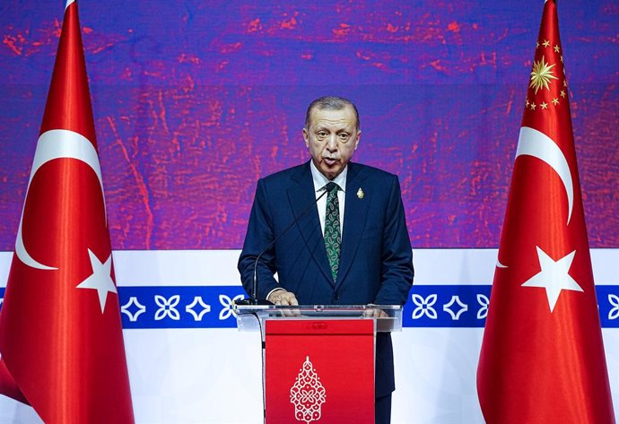 16 November 2022, Indonesia, Nusa Dua: President of Turkey Recep Tayyip Erdogan speaks during a press conference at the end of the G20 summit. Photo: Kay Nietfeld/dpa