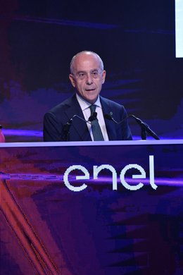 Archivo - Francesco Starace, CEO de Enel, en la presentación del plan estratégico 2019