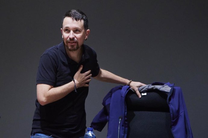 El exlíder de Podemos Pablo Iglesias, durante la presentación de su libro 'Medios y cloacas', a 11 de noviembre de 2022 en Sevilla (Andalucía, España). El exlider de Podemos, Pablo Iglesias, acude a Sevilla a presentar su nuevo libro.