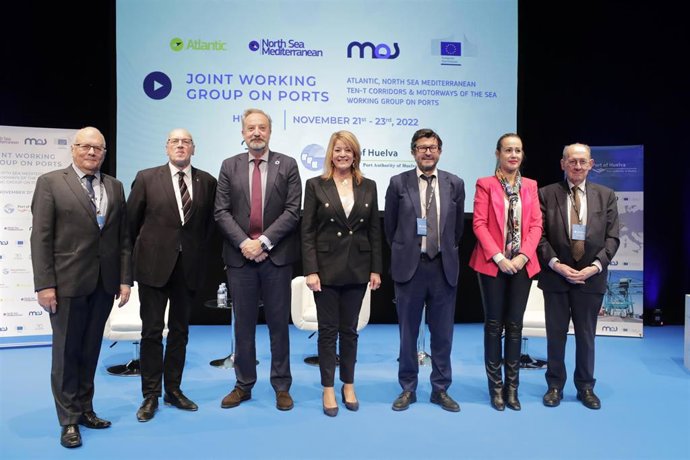 El Puerto de Huelva acoge unas jornadas de trabajo con la presencia de los tres Corredores europeos.