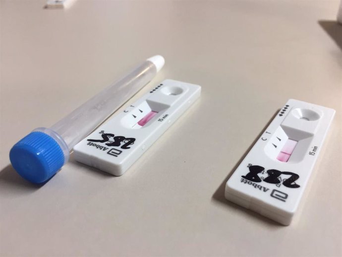 Archivo - Test de antígenos para la detección de covid-19, foto de recurso