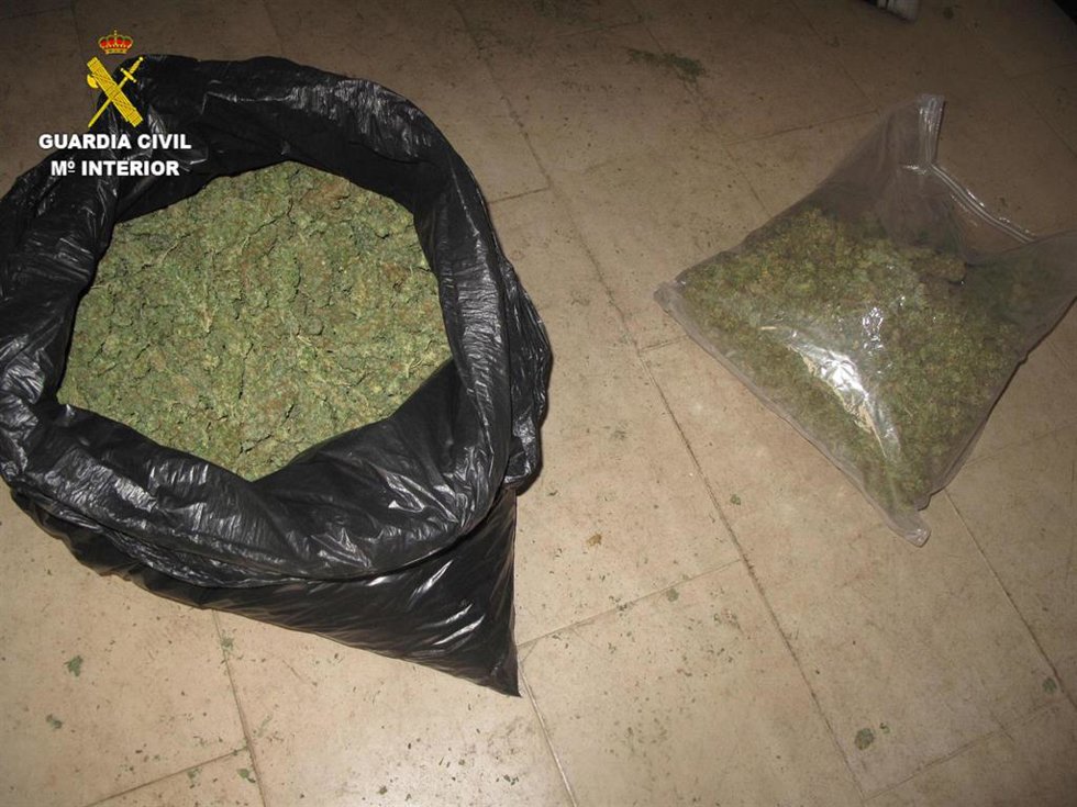 Marihuana intervenida por la Guardia Civil.