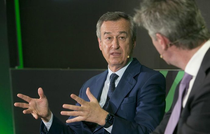 El consejero delegado de Banco Sabadell, César González-Bueno, durante su intervención en el XXIX Encuentro del Sector Financiero, organizado por Deloitte y 'ABC', el 22 de noviembre de 2022.
