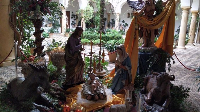 Belén instalado en el Patio del Recibo del Palacio de Viana en una anterior Navidad.