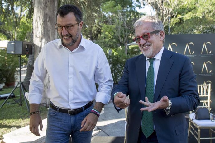 Matteo Salvini y Roberto Maroni.