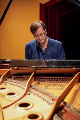Manuel López, pianista malagueño, ofrece el martes 29 de noviembre un concierto extraordinario en la Sala Unicaja de Conciertos María Cristina