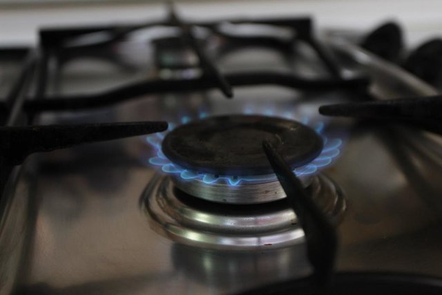 Archivo - Imatge d'una cuina de gas
