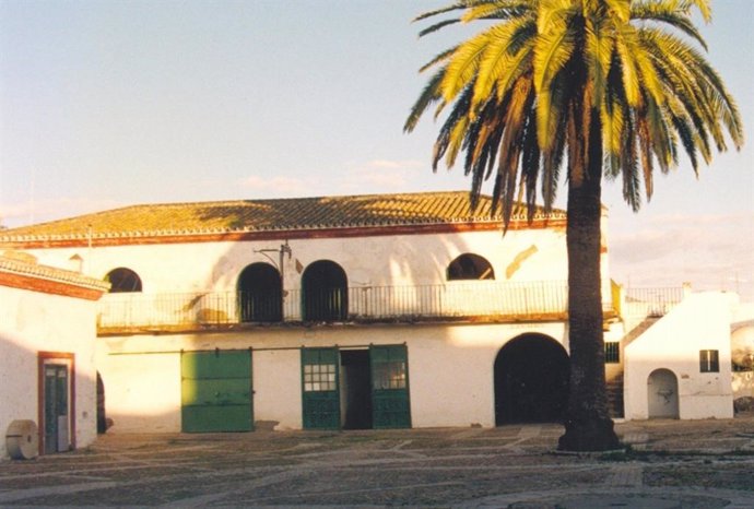 Antiguas caballerizas de la Hacienda Santo Ángel de Gines, en Sevilla.